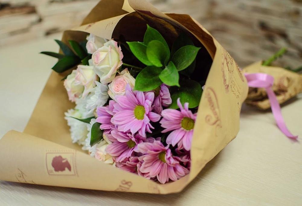 Букет цветов из: Розы и Хризантемы в Табунах