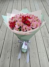 Букет цветов из:  Альстромерии в Табунах