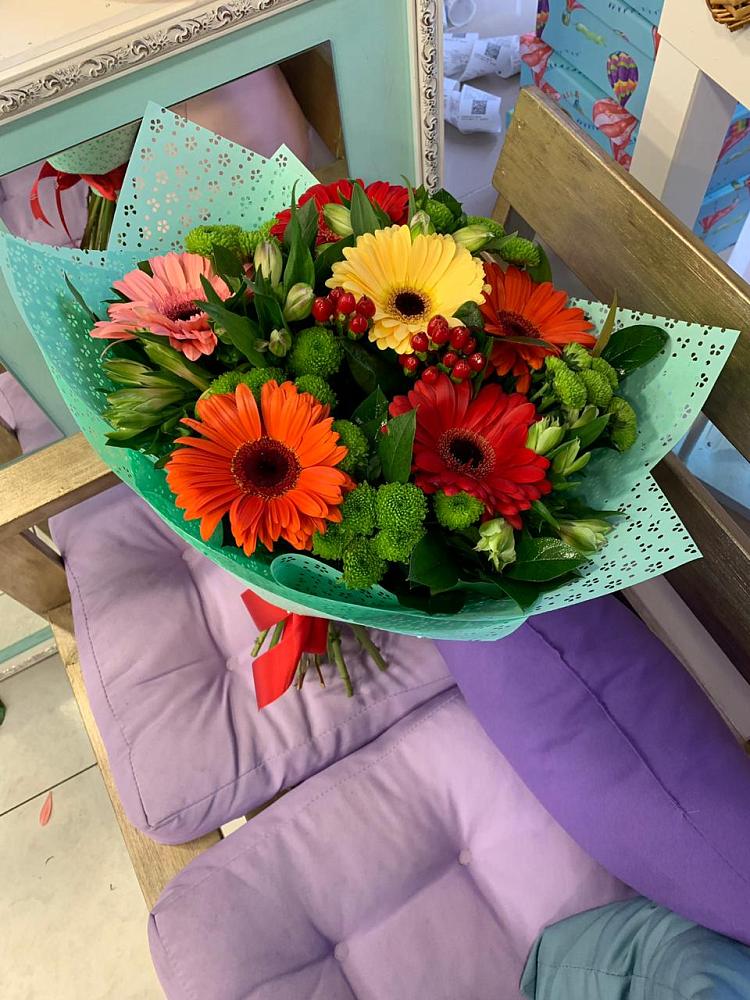 Букет цветов из: Герберы, Хризантемы и Альстромерии в Табунах
