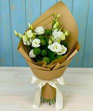 Букет цветов из:  Хризантемы и Лизиантусы в Табунах