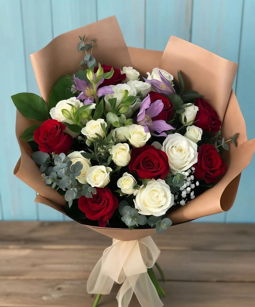 Букет цветов из: Розы и Альстромерии в Табунах